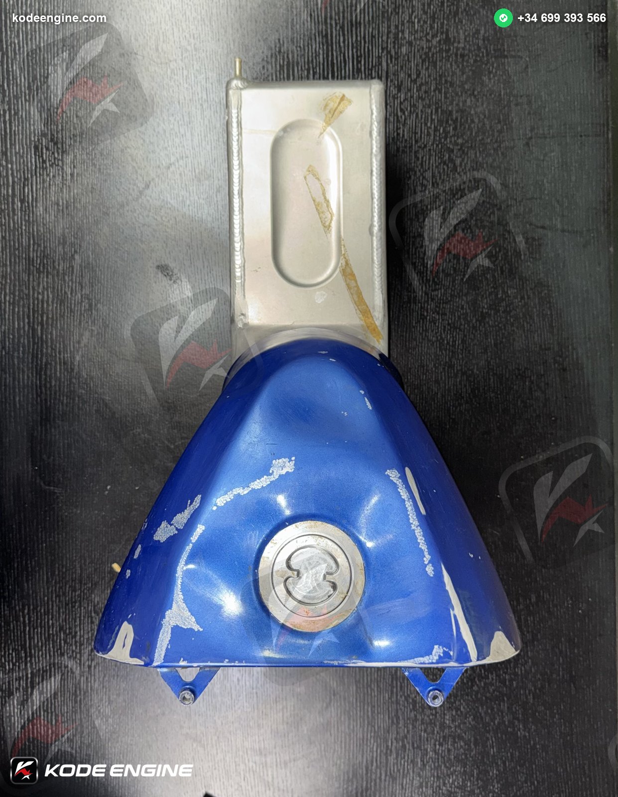 FTR Moto2 Fuel Tank – Genuine Racing Part image 3