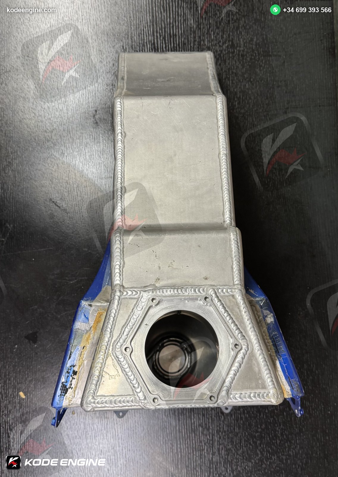 FTR Moto2 Fuel Tank – Genuine Racing Part image 4